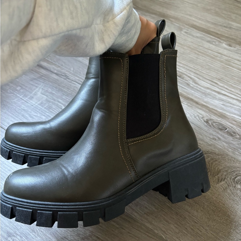 Fall boots